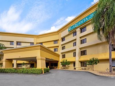 La Quinta By Wyndham Miami Airport East 3*