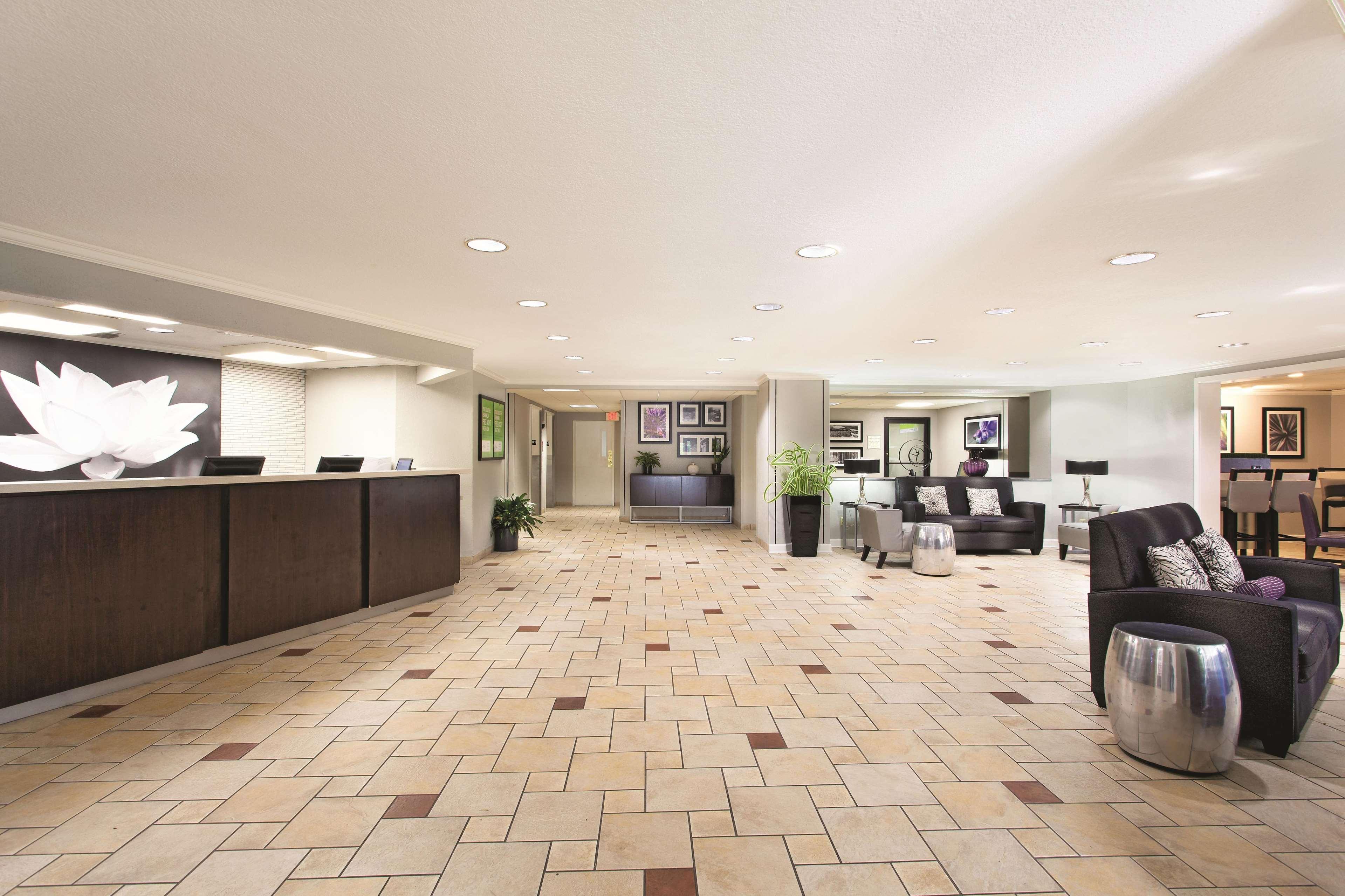 Hotel La Quinta By Wyndham Miami Airport East